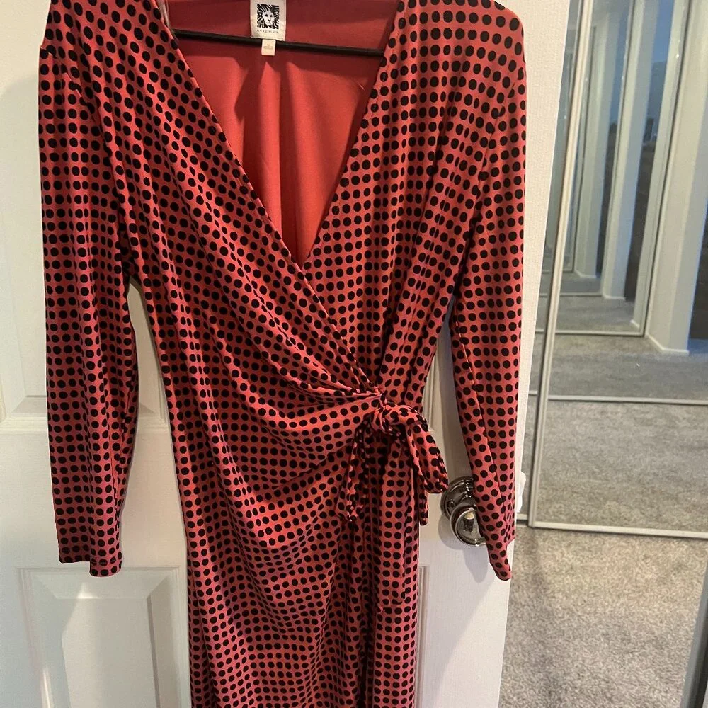 DRESSES - Picture 3 of 3